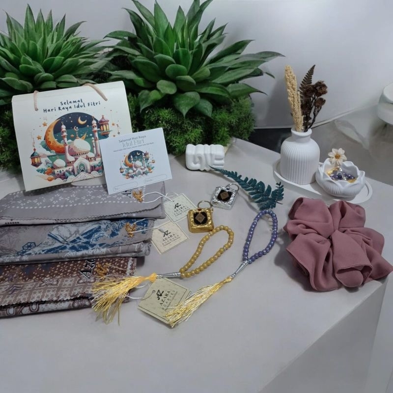

Paket Hampers Lebaran