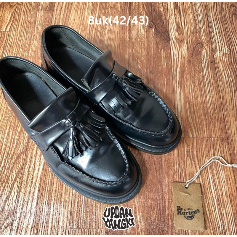 dr martens adrian tassel blacksmooth
