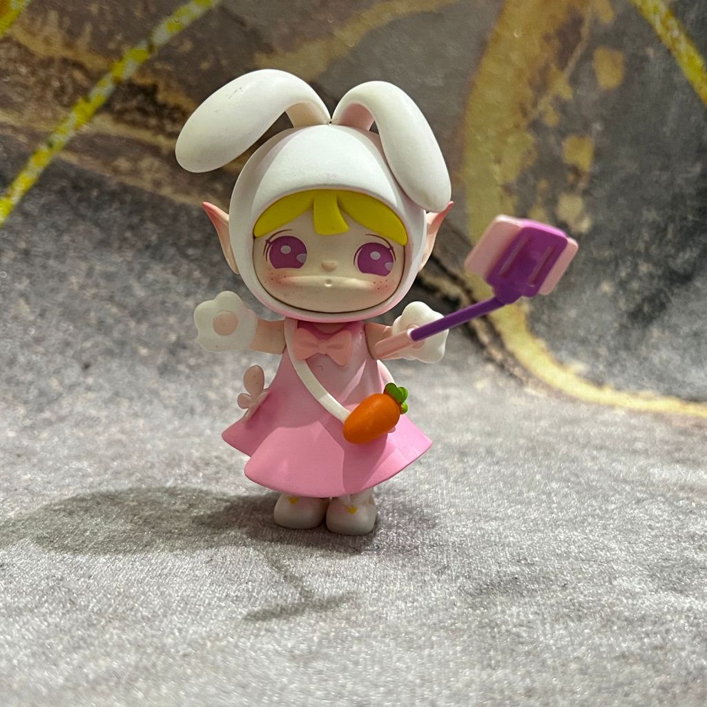 KKV Ohsome - Rolife Suri Blind Box-Suri's Adventures - Take a selfie