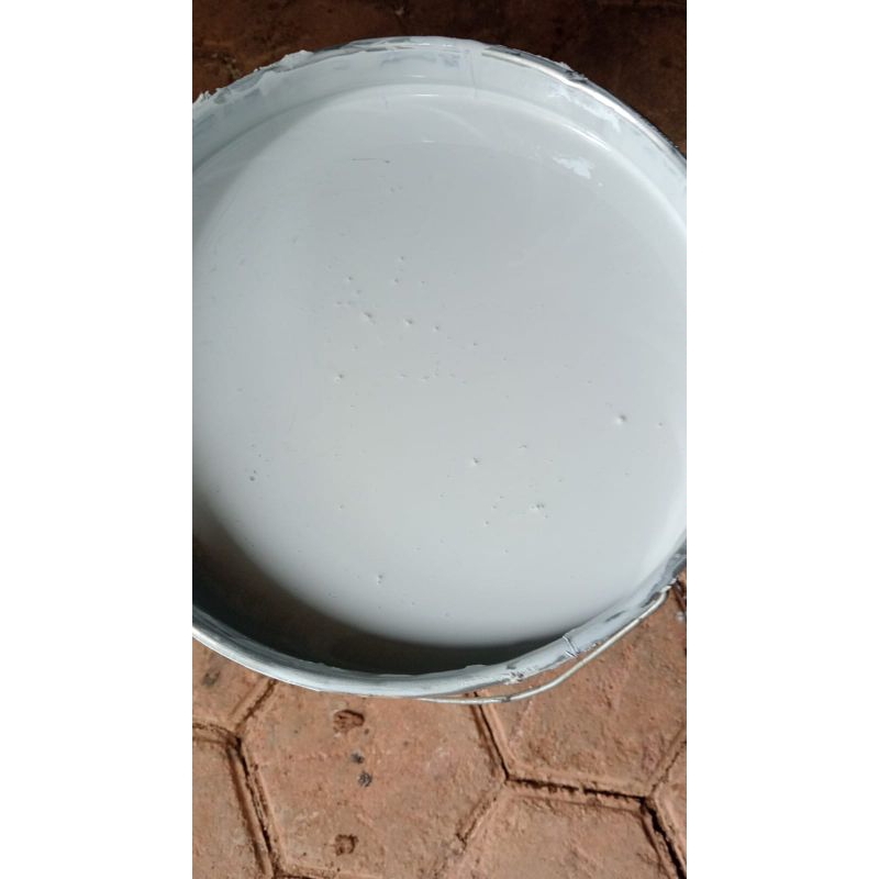 cat besi dan kayu warna abu-abu 5liter