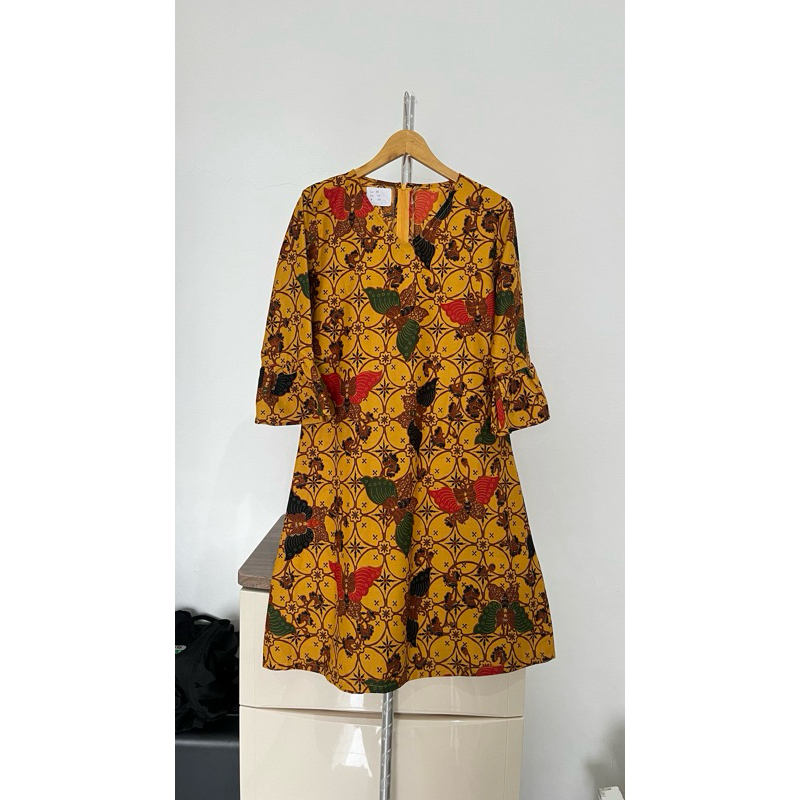 preloved batik kantor wanita