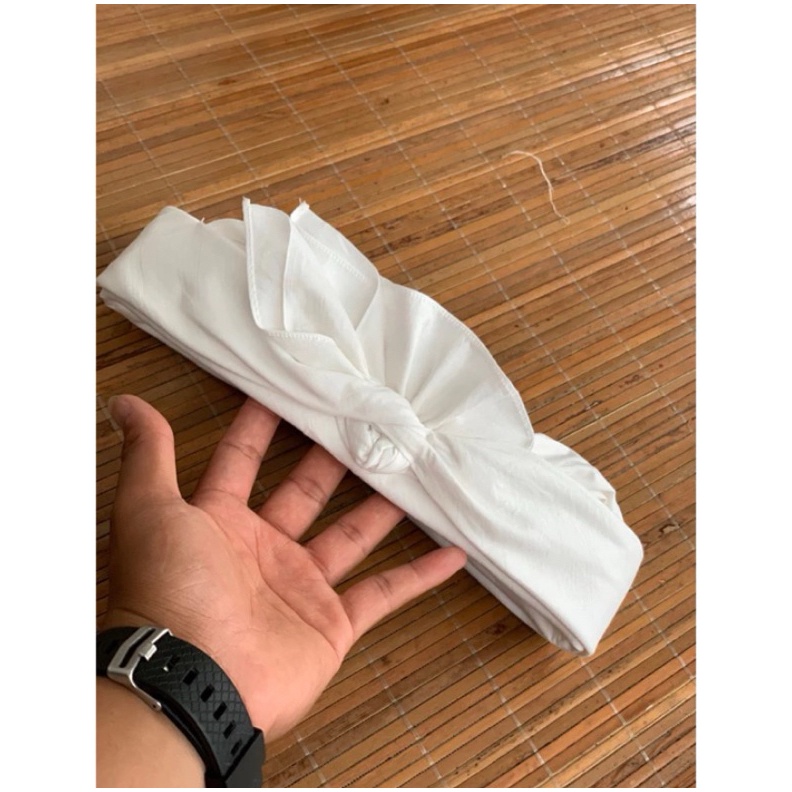 KODE L19Y udeng putih jadi  setengah jadi  lembaran