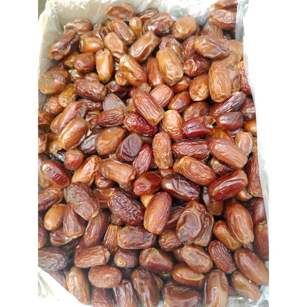 

KURMA PREMIUM DATES SEMI DRY 1KG/KURMA KERING