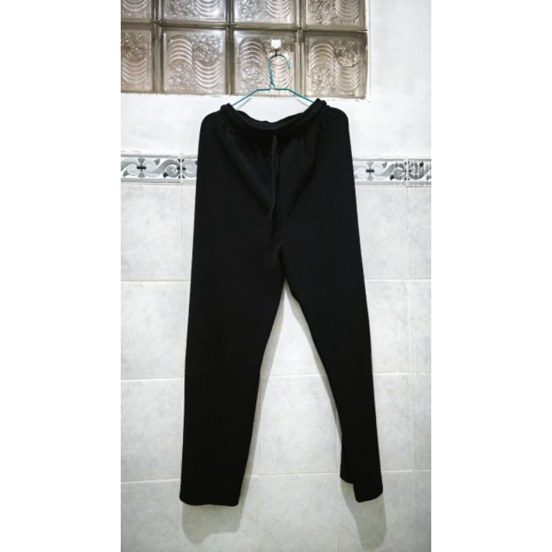 preloved celana hitam