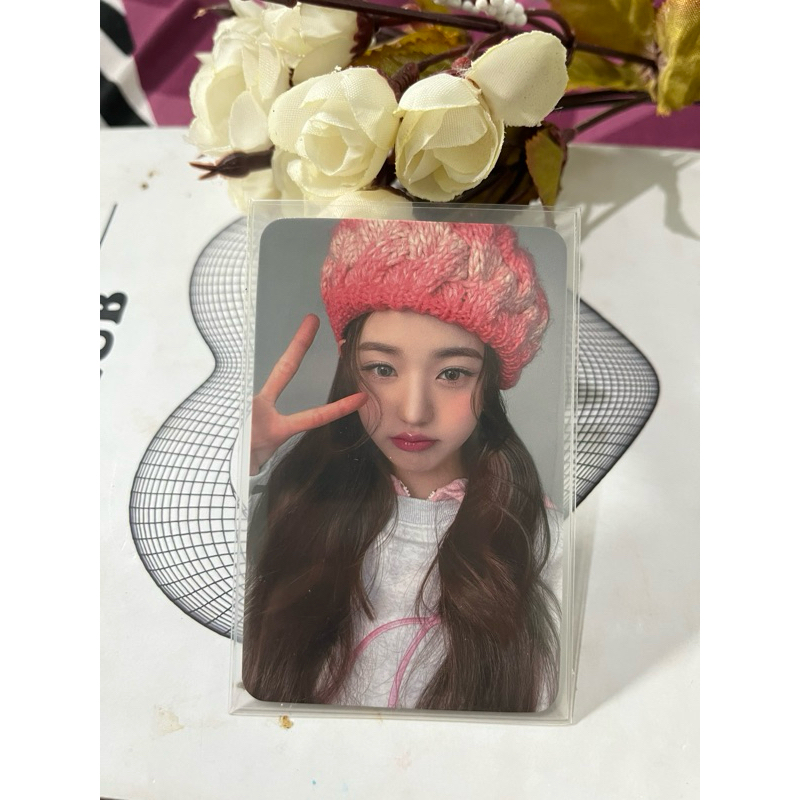 photocard wonyoung kirsh 2022 baret pink nego