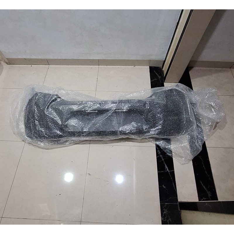 Bemper belakang mobil ayla tahun 2013 sgl