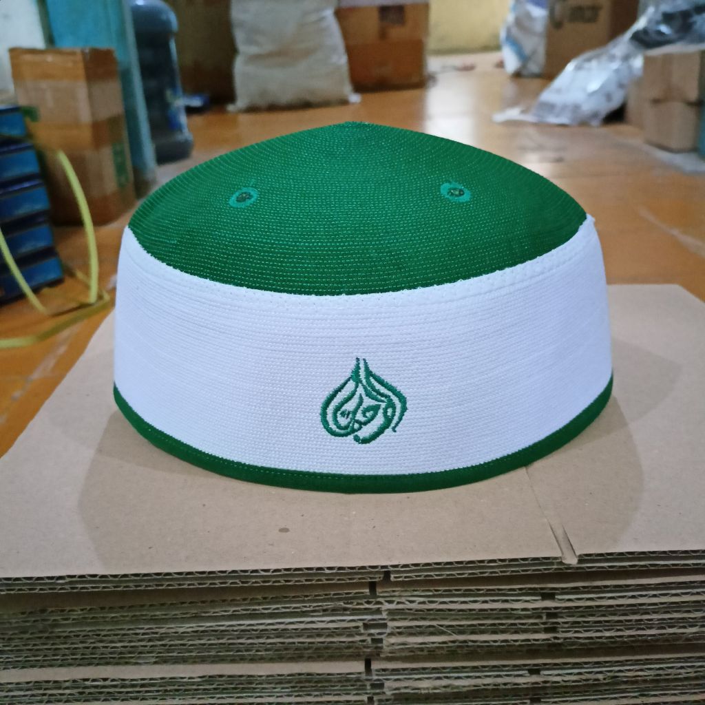 Peci malaysia putih hijau premium
