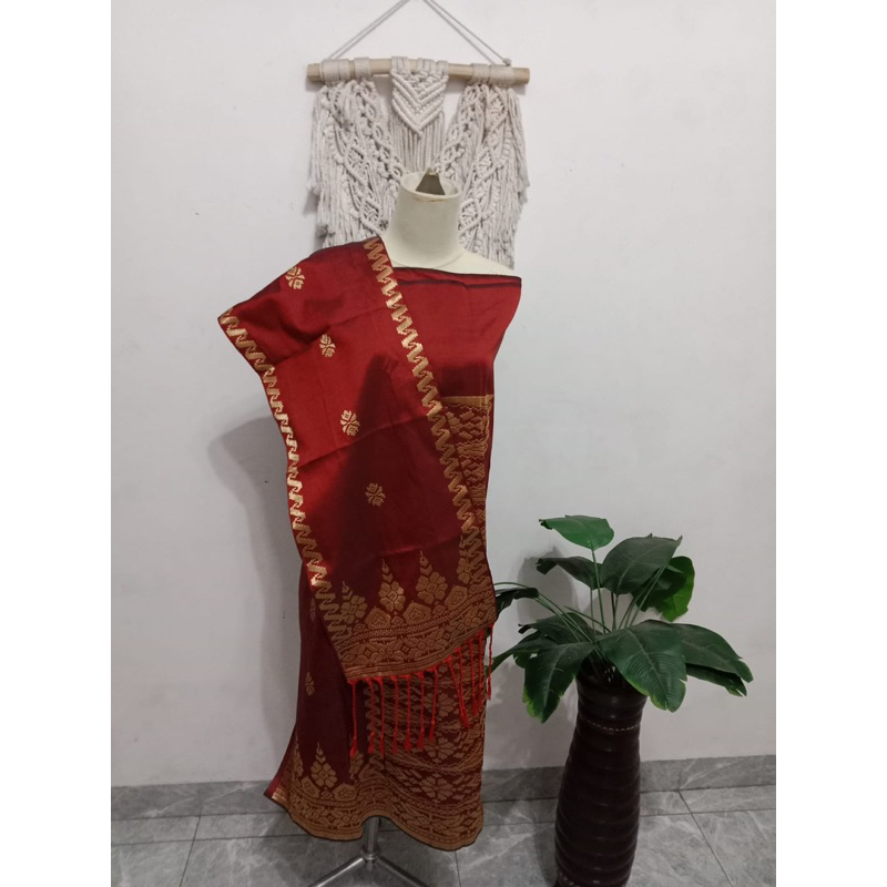 Songket silungkang warna maroon gold