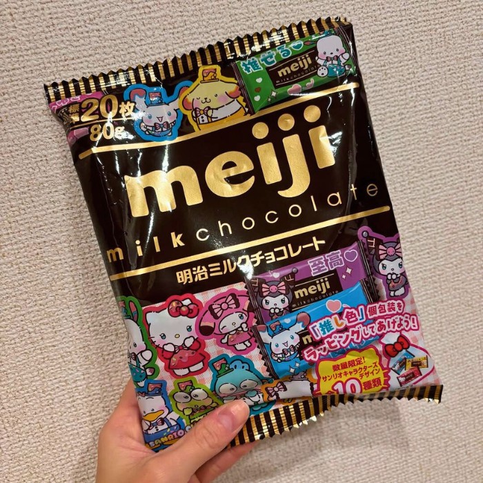 

Meiji Best 3 assorted Chocolate Japan x sanrio edition