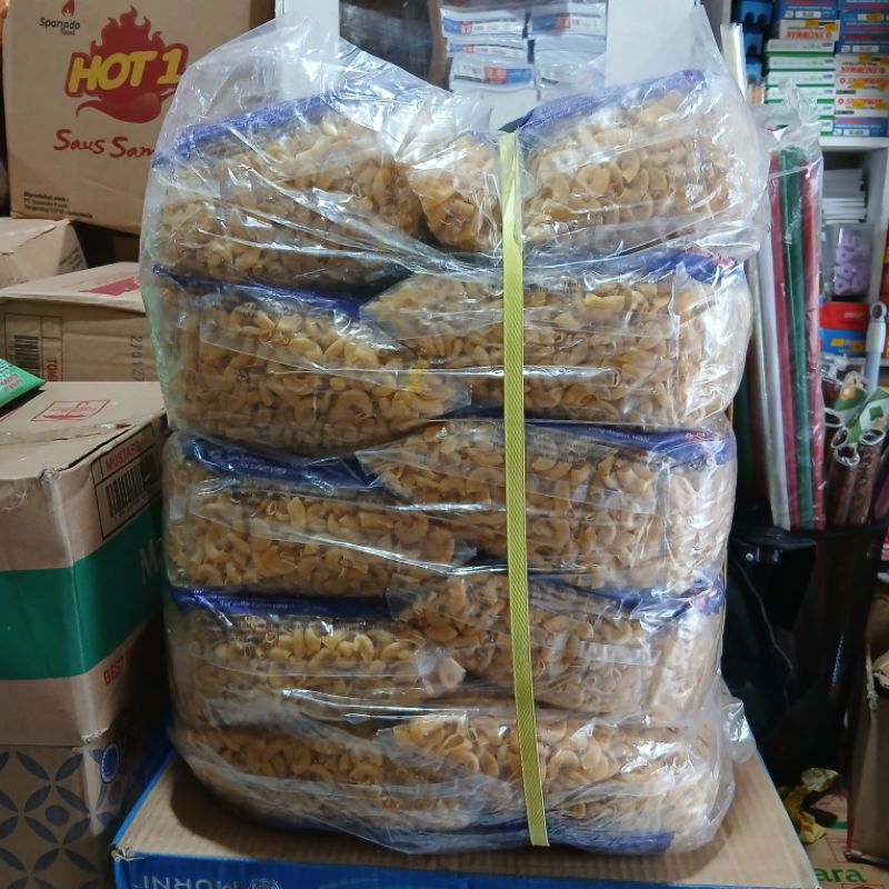 

Makaroni Delon Biru - Makaroni Bantet 1 Bal