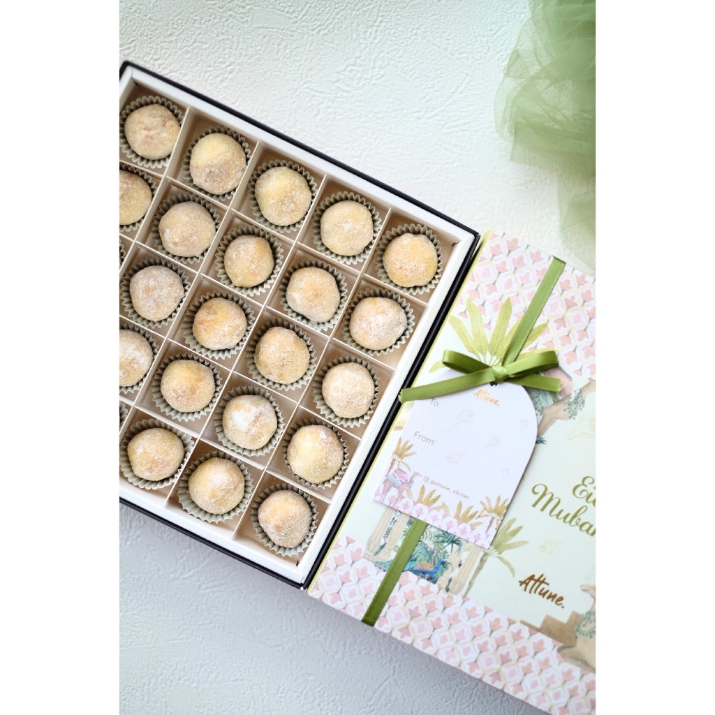 

Macadamia ball