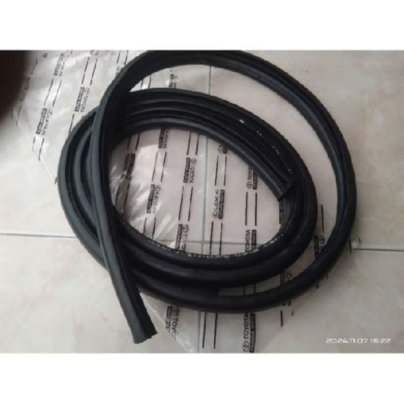 KARET BALON PEREDAM PINTU MOBIL KIJANG LGX, LSX, KRISTA ORIGINAL