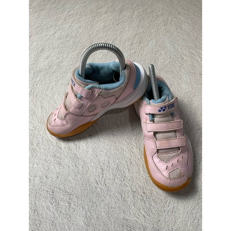 Sepatu Yonex Power cushion 101 Junior
