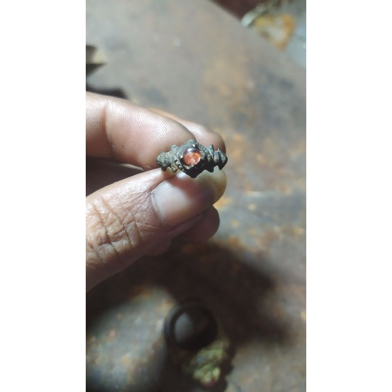cincin bayi temuan sungai