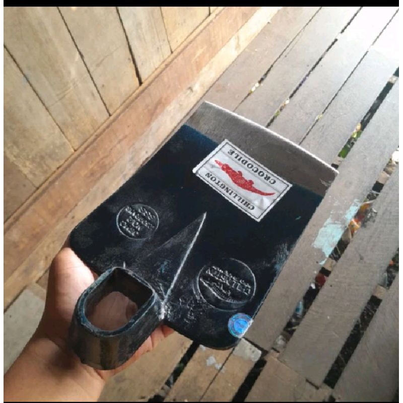 cangkul baja cap buaya anti lengket