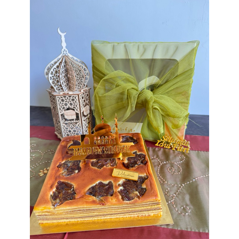 

Lapis Legit Kurma Premium Hampers Lebaran