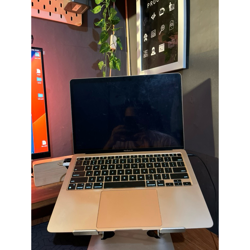 Macbook air m1 8/256gb - baca deskripsi