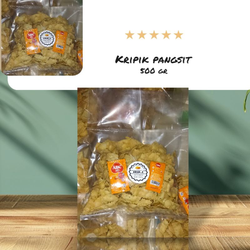 

Kripik Pangsit Premium dengan cita rasa gurih dan lezat! berat bersih 500gr