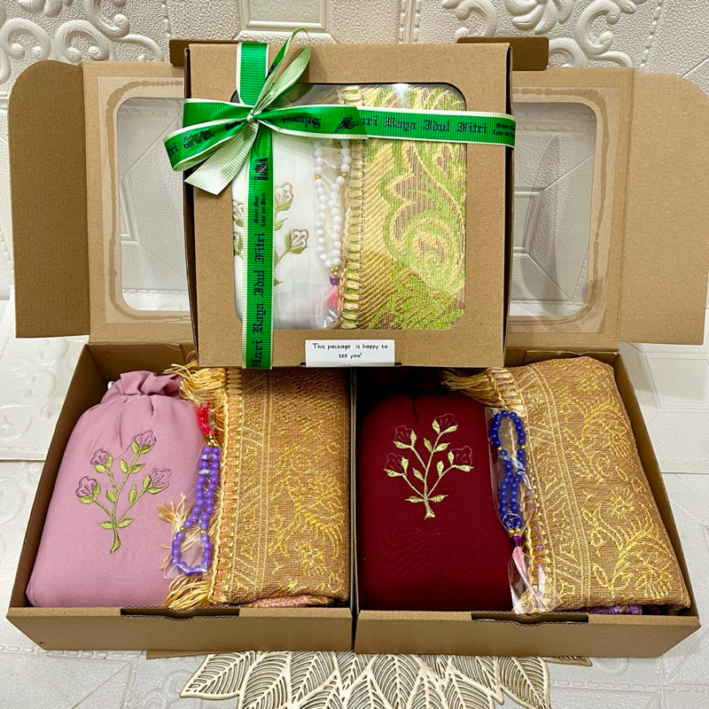 HAMPERS LEBARAN MUKENA CEWEK HAMPERS IDUL FITRI KADO ULANG TAHUN CEWEK ISI MUKENA SAJADAH DAN TASBIH