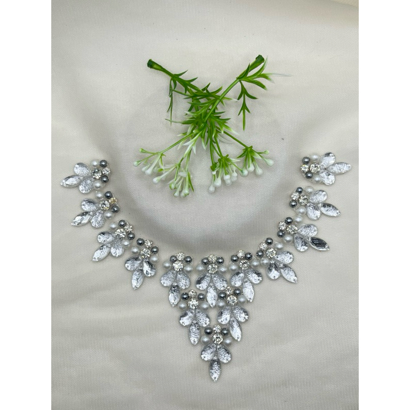 payet rangkai baju pesta