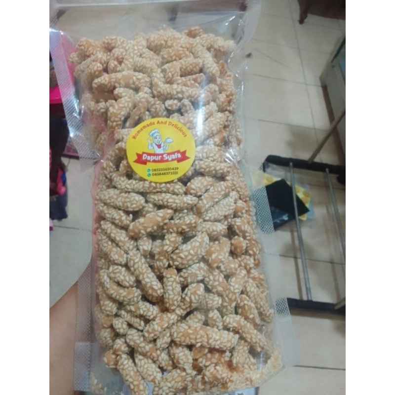 

keciput ketan wijen rasa original asli Kudus premium homemade berat 500 gram