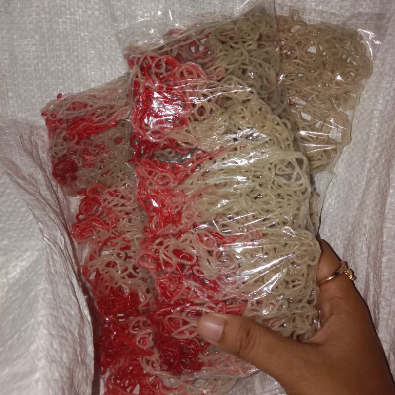 

kerupuk petulo