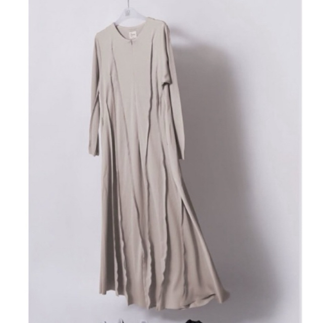 EFFORTLESS ABAYA BYSOFNI