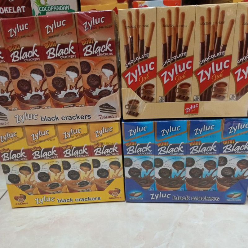 

Zyluc mini black crakers isi 20box