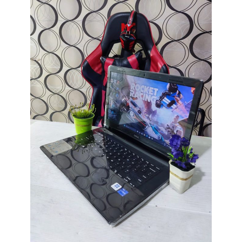 Laptop Branded DELL INSPIRON 14 3476 Premium Black Edition [RAM 16GB SSD 256GB DUAL VGA]