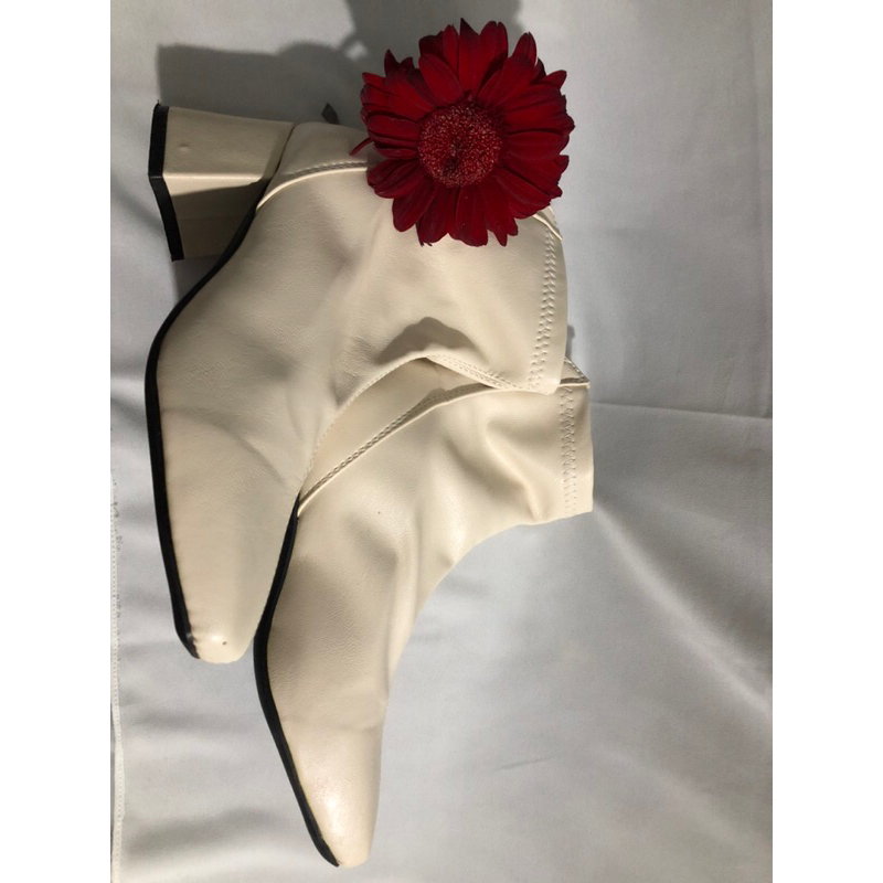 PRELOVED SEPATU BOOTH WANITA/SEPATU COWBOY/SEPATU YEAR BOOK BOOTH