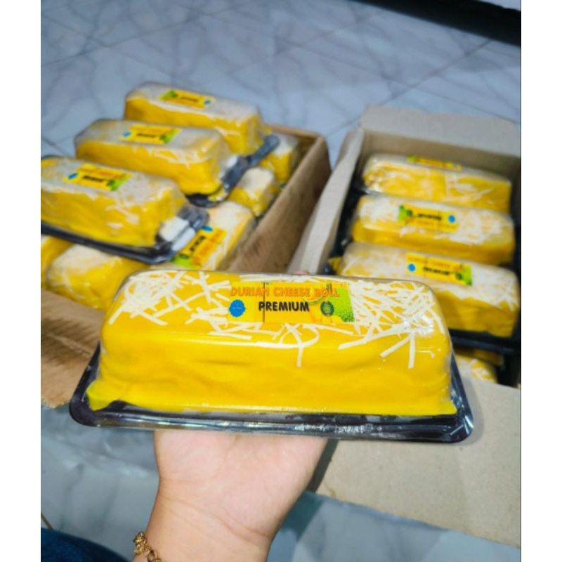 

durian pancake roll premium