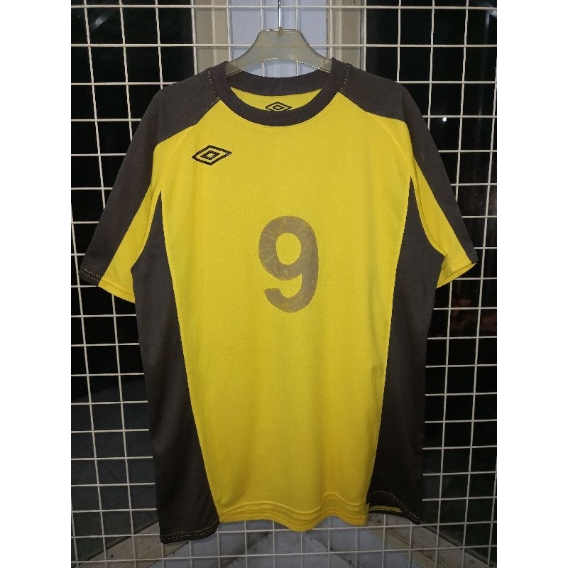 JERSEY KUNING ABU RETRO VINTAGE ORIGINAL BY UMBRO DECENTE NO PUNGGUNG 9