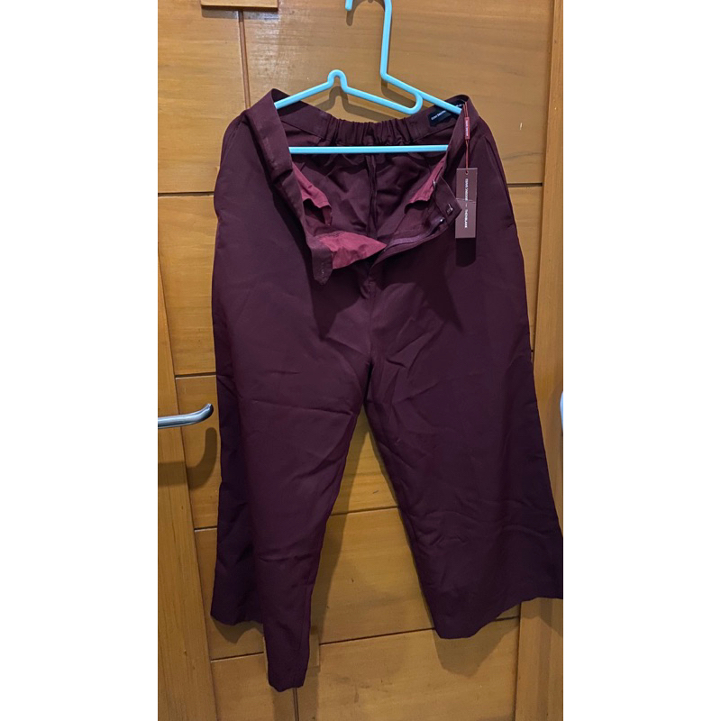 NEW Thenblank X Isyana straight pants