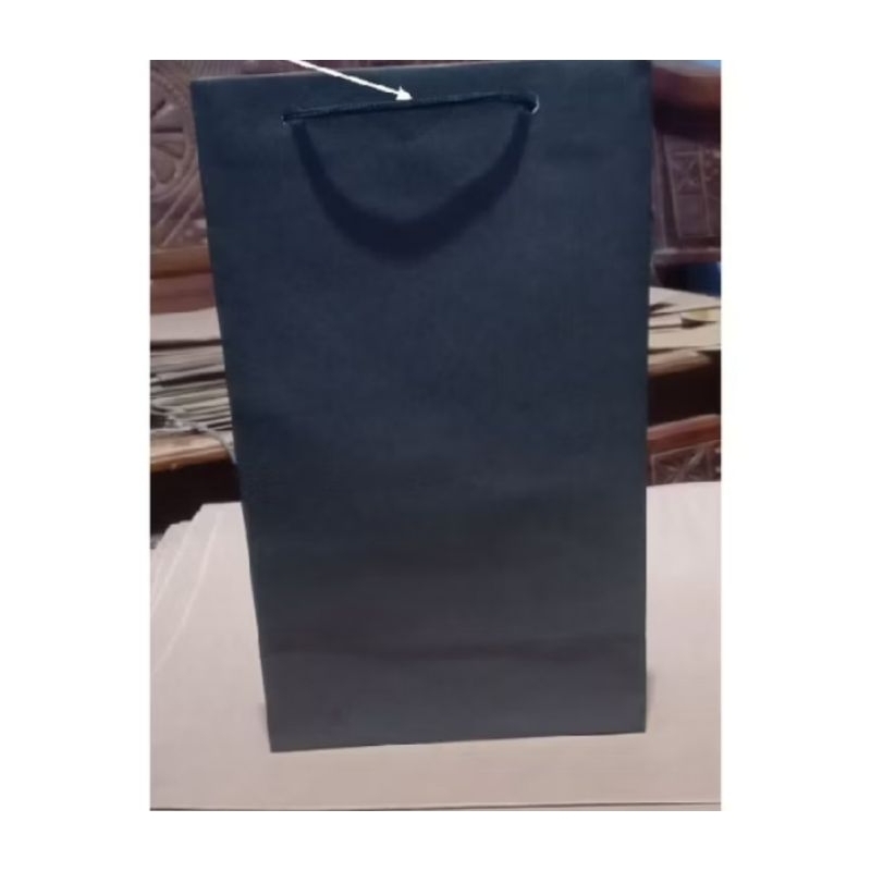 

S ( S49 ) PAPER BAG POLOS WARNA HITAM DAN COKLAT / PAPERBAG SOUVENIR