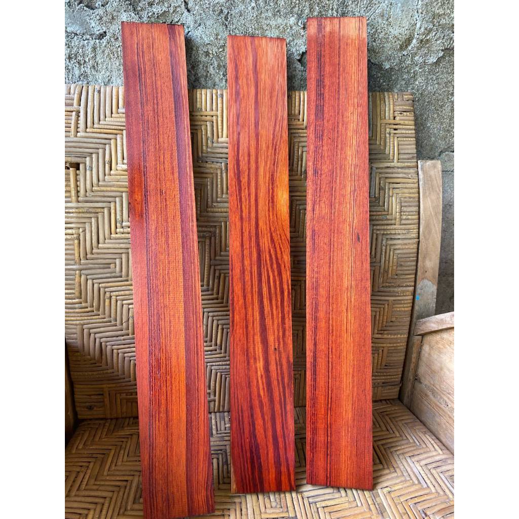 Custom ukuran Kayu rengas merah motif cantik