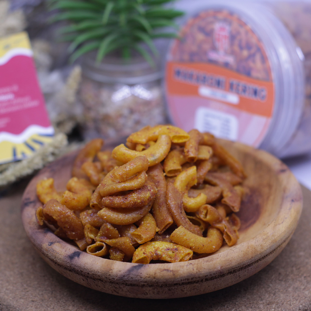 

Makaroni Kering Pedas Gurih 100gr Cemilan dan Topping Makan