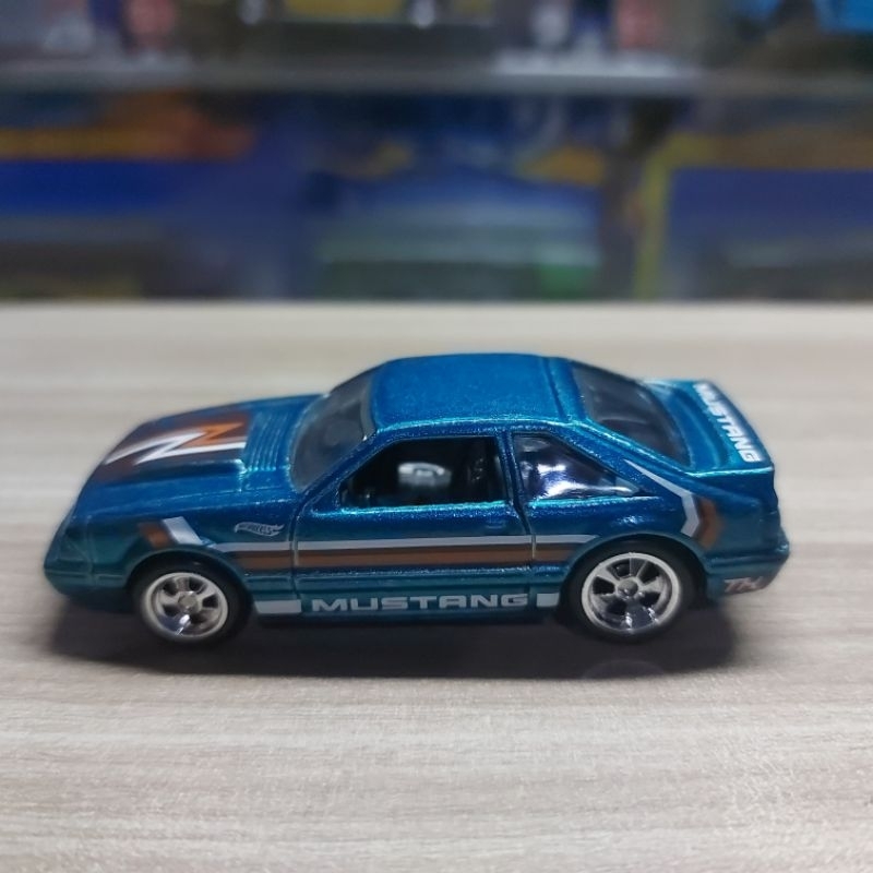HOT WHEELS 92 FORD MUSTANG - LOOSE - SUPER TREASURE HUNT - THS - STH