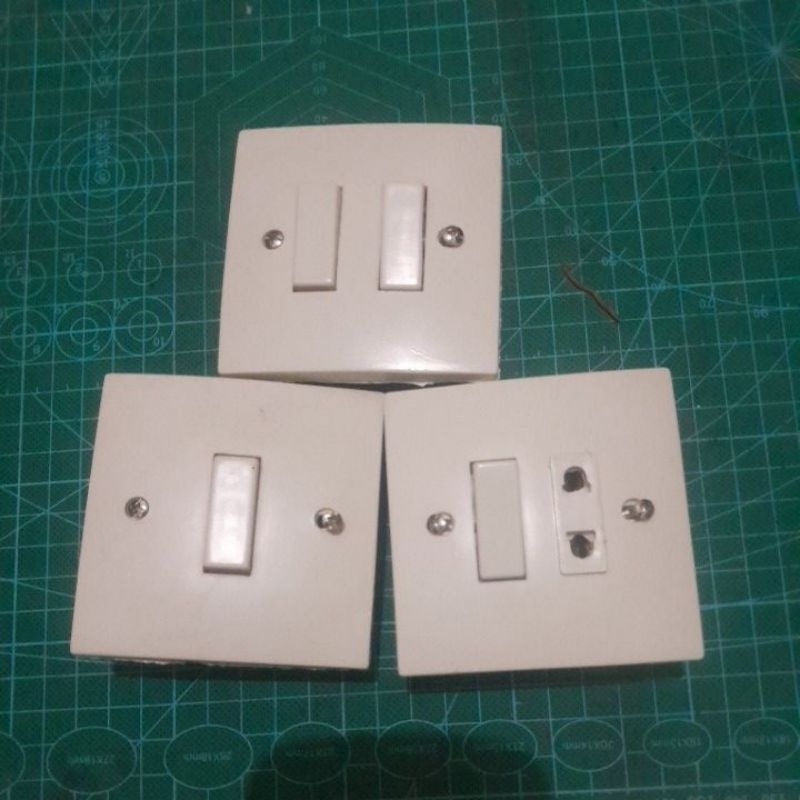 SAKLAR AVIVA ENGKEL 3VARIAN SAKLAR LISTRIK TANAM NEW