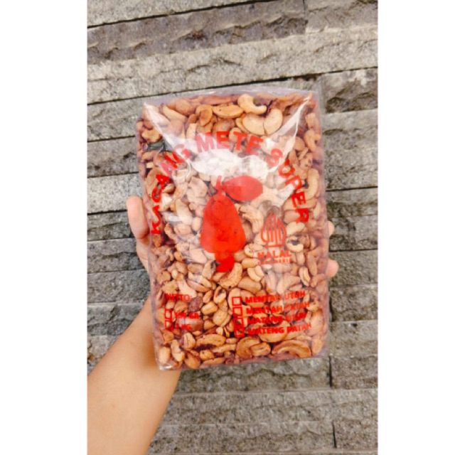 

KACANG MEDE PATAHAN MATENG THAILAND ENAK 1KG SUPER