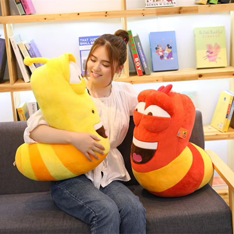 Boneka larva jumbo | boneka larva merah | boneka larva kuning | boneka larva impor