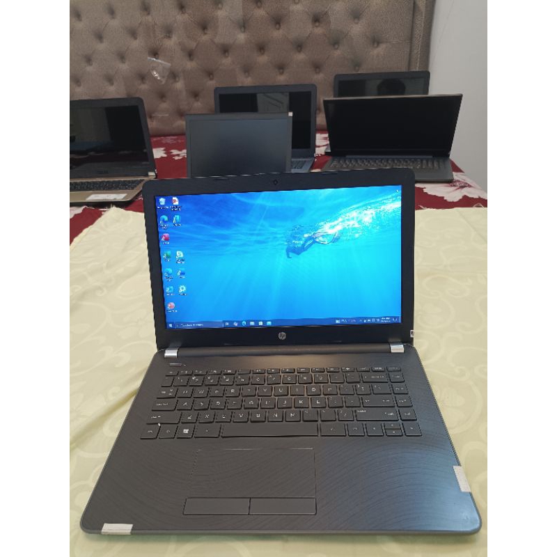Laptop HP Notebook 14-BS711TU - 14 Inci - Intel Celeron N3060 - 4 GB RAM - 500 GB - Abu-abu Windows 