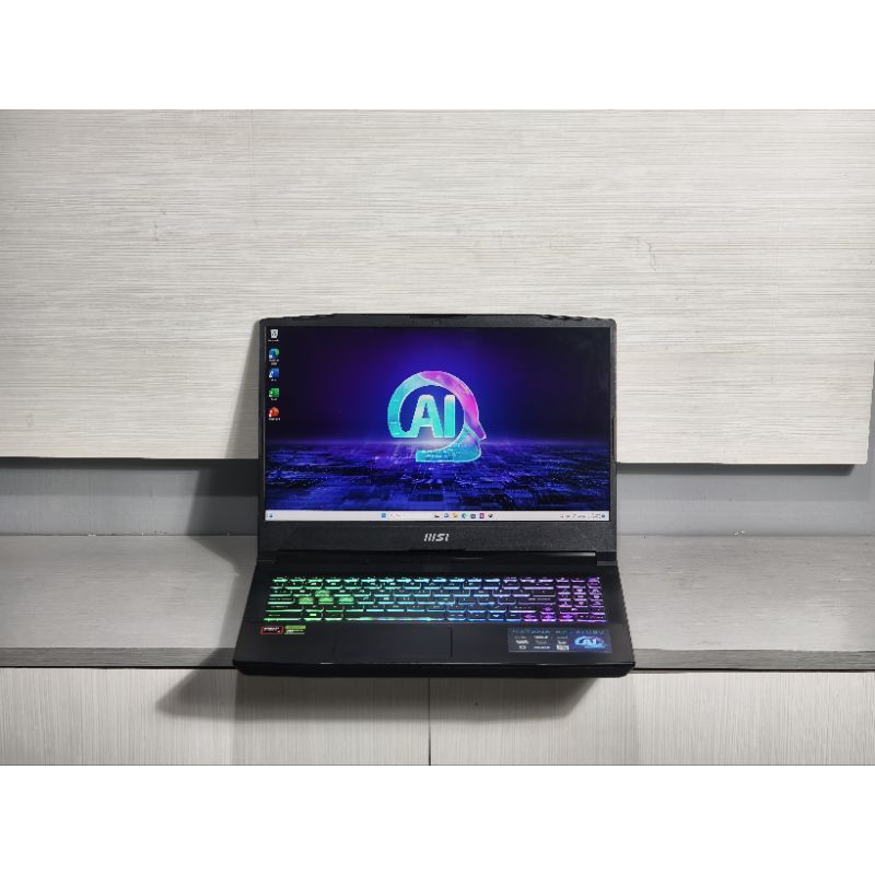 LAPTOP GAMING MSI KATANA A15 AI B8VF R7-8845HS NVIDIA RTX 4060 QHD 165hz