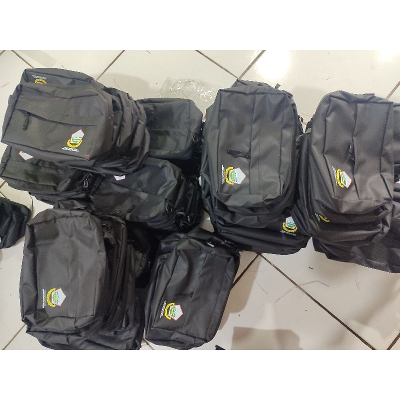 RB Handbag Custom Satuan Premium Unisex Waterproof Clutch Keren Pria Wanita, Pouch Elegan & Stylish