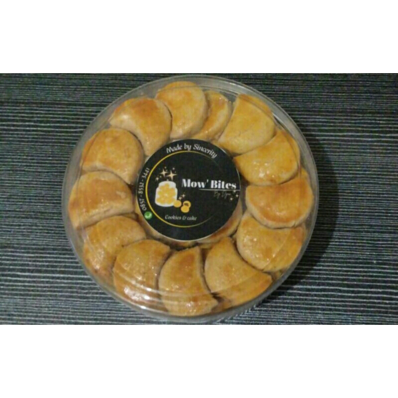 

KUE KACANG