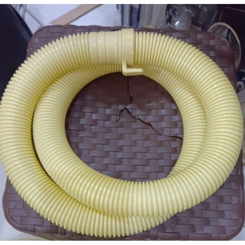 Sambungan Selang Pembuangan Air Mesin Cuci