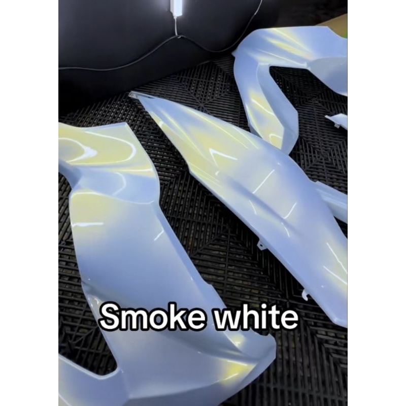 RB Cat warna smoke white jenis PU. / Putih kebiruan free lembayung gold. 1 paket