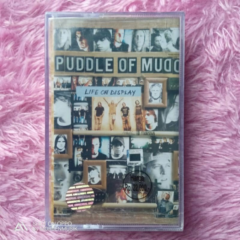 Kaset segel Puddle Of Mudd album Life On Display