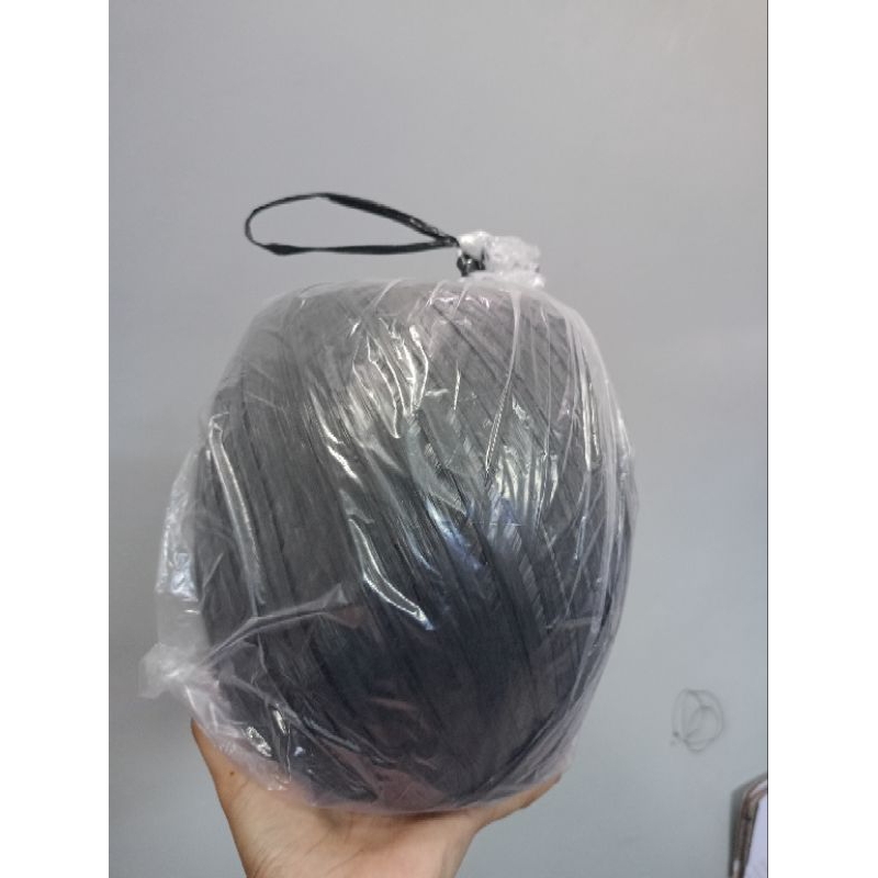 

Tali Plastik Rafia Hitam 1 Kg