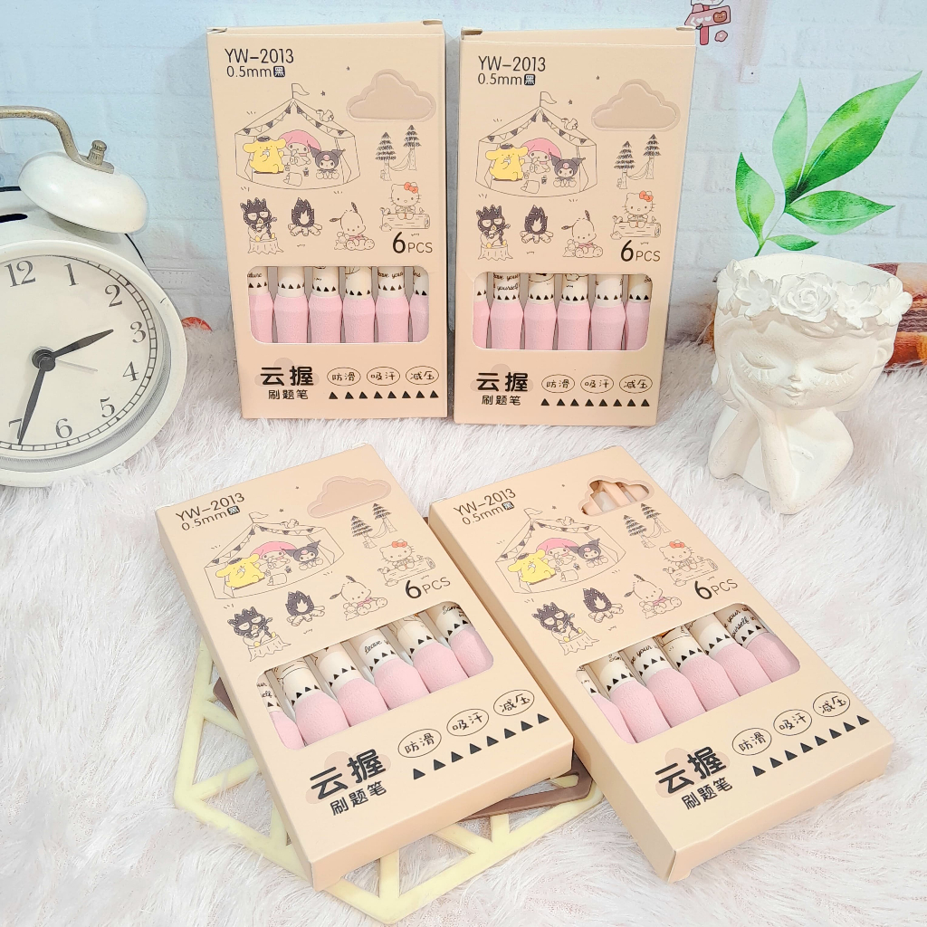 

Pulpen Cetek Pluffy Sanrio 1 Set isi 6 PCS Special Edition Lengkap Tinta Warna Hitam / Paket 1 Box isi 6 Pcs Pulpen Mekanik Pluffy Sanrio Imut Lucu Cute Stationary Fancy Kekinian Harga Termurah Bisa Grosir dan COD