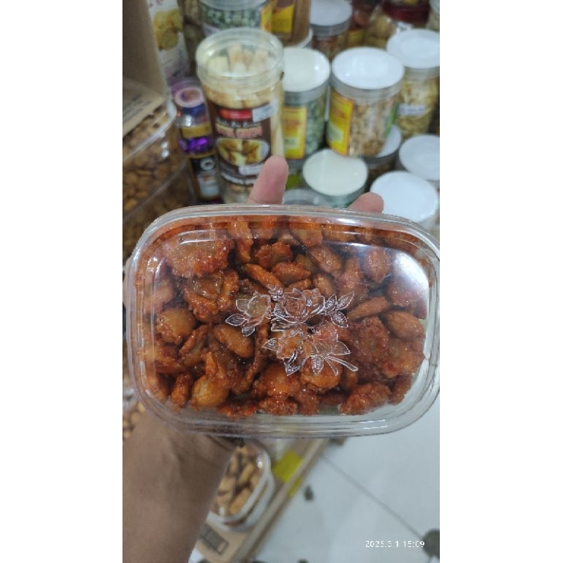 

Jajanan Lebaran blinjo pedas